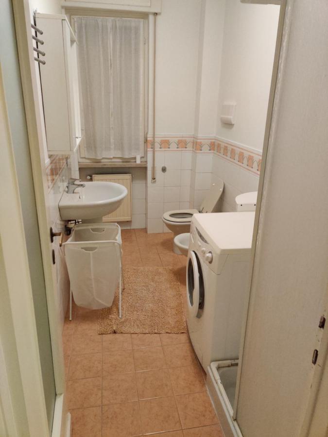 Appartamento Nelly - Per 4 Persone - Caray Park - Sale Marasino - Lago D'Iseo Мароне Екстериор снимка