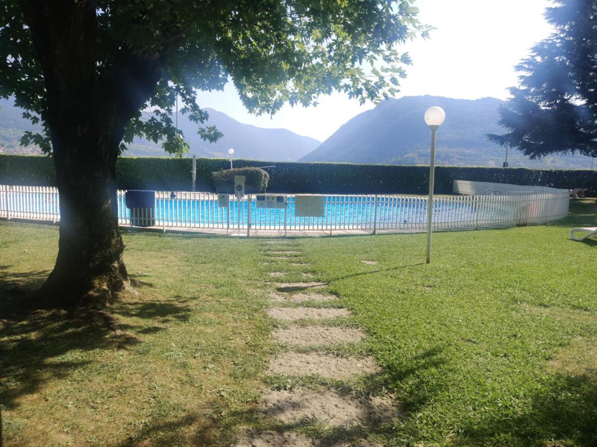 Appartamento Nelly - Per 4 Persone - Caray Park - Sale Marasino - Lago D'Iseo Мароне Екстериор снимка